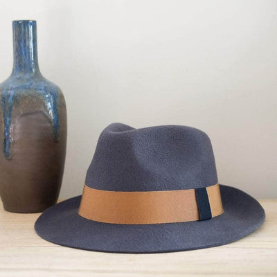 Lacerise-sur-le-chapeau Discretion / XS Chapeau Feutre Le Trendy