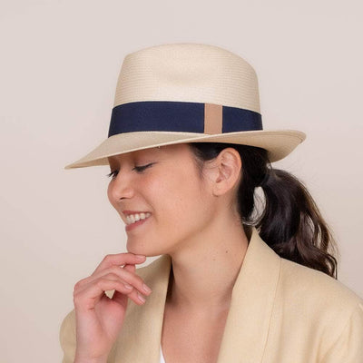 Lacerise-sur-le-chapeau Chapeau Panama Le Trendy