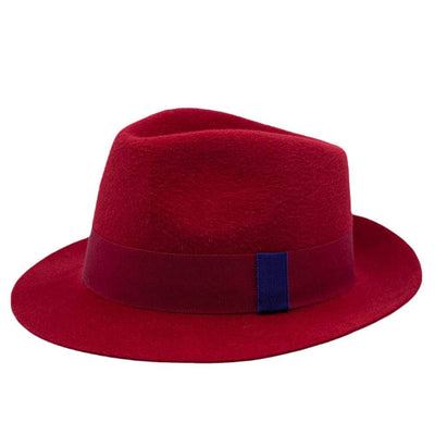 Lacerise-sur-le-chapeau Trendy Panache T56