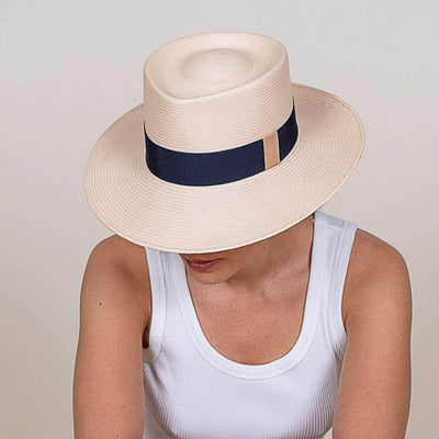 Lacerise-on-the-hat L'Amant hat