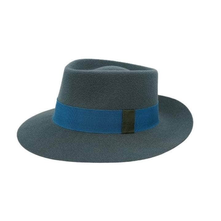 Lacerise-on-the-hat Elegance / 56 L'Amant hat