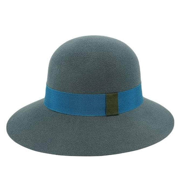 Lacerise-on-the-hat Elegance / 56 Capeline hat