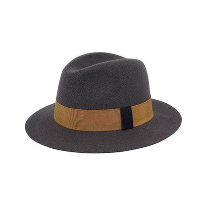 Lacerise-on-the-hat Discretion / 54 Chapeau Le Classic
